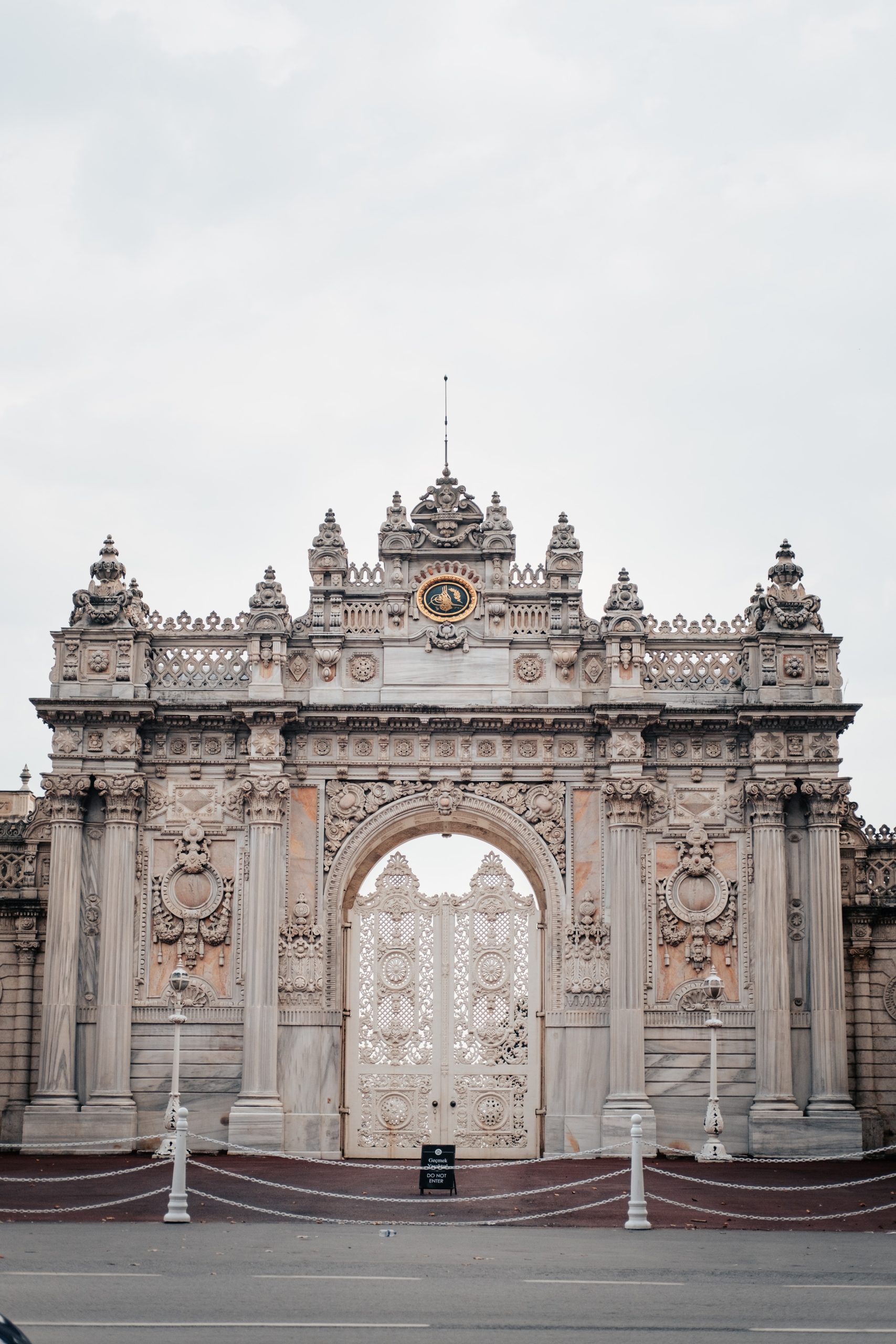 Dolmabahçe Sarayı